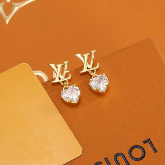 Louis Vuitton Gold LV Heart Earrings - Picture 1 of 6